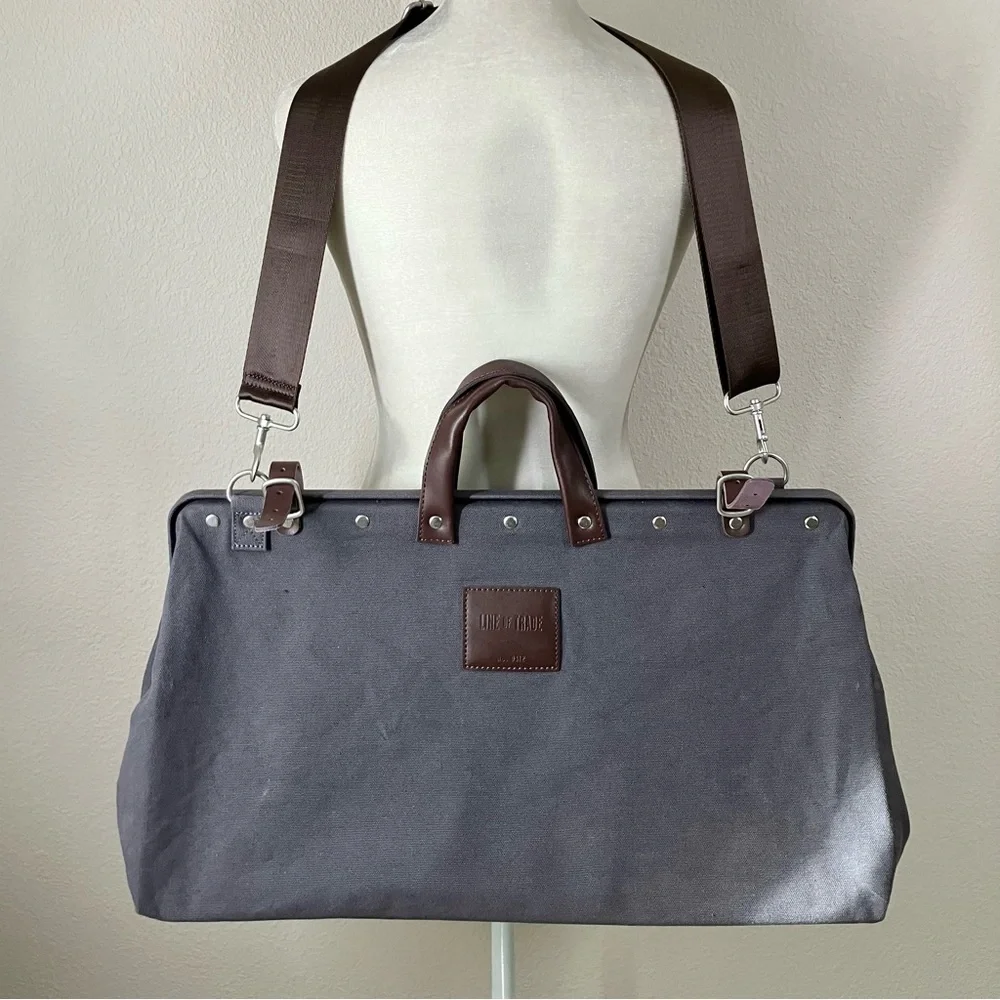 LINE OF TRADE Weekender XL Duffle Rugged Canvas Travel Bag Tote Leather Trim